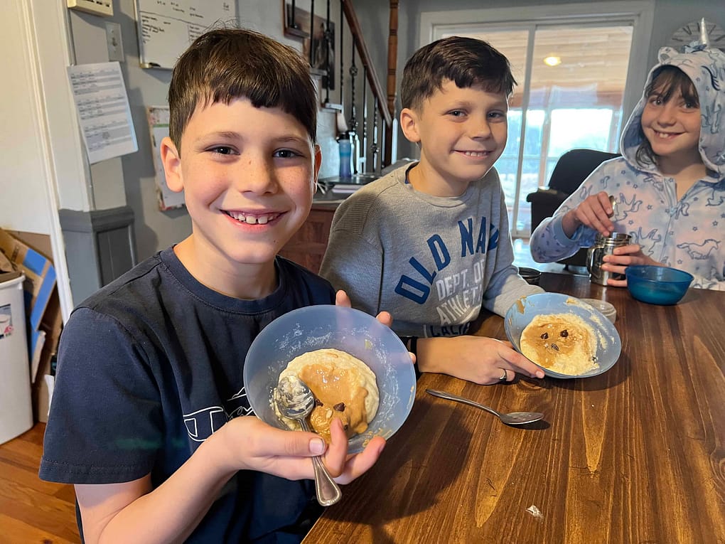 kids with groundhog's Day cream of wheat