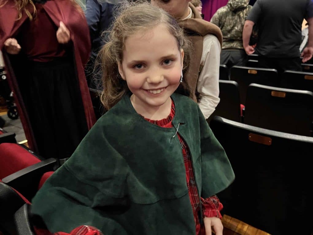 girl playing Belinda in Christmas Carol