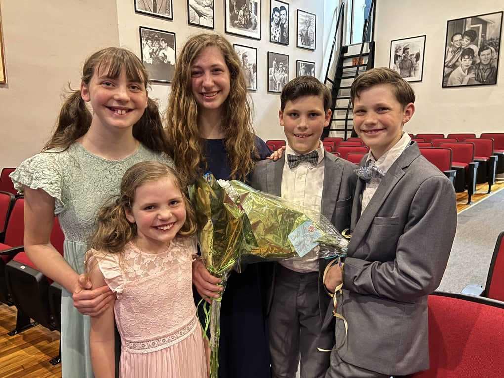 5 children after a performance