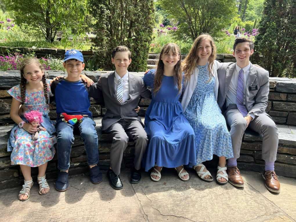 6 kids at Duke Gardens