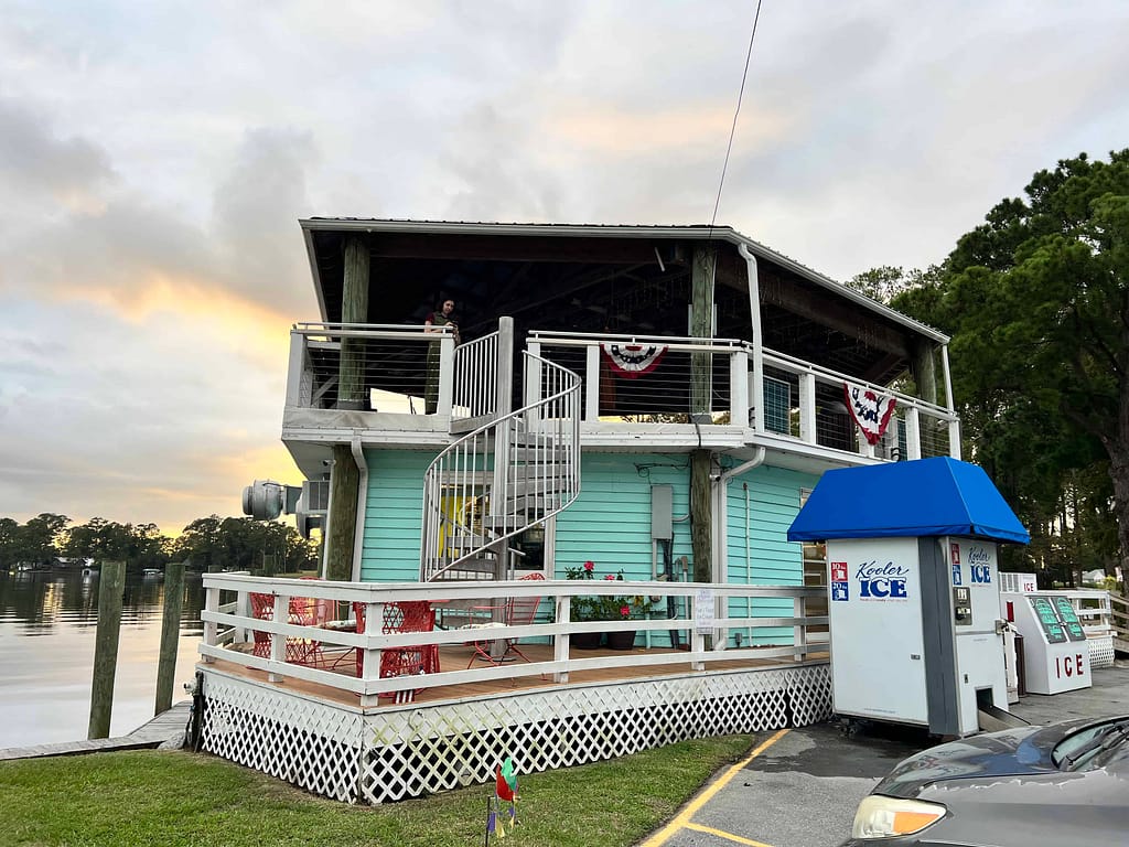 Quarterdeck restaurant in Bath, NC
