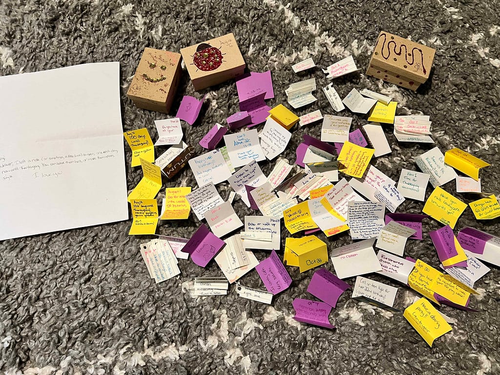 piece of paper with sweet sayings on them.