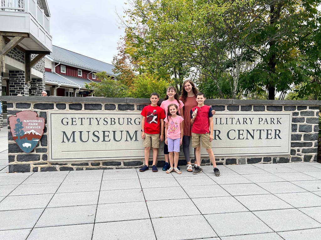 kids at Gettysburg