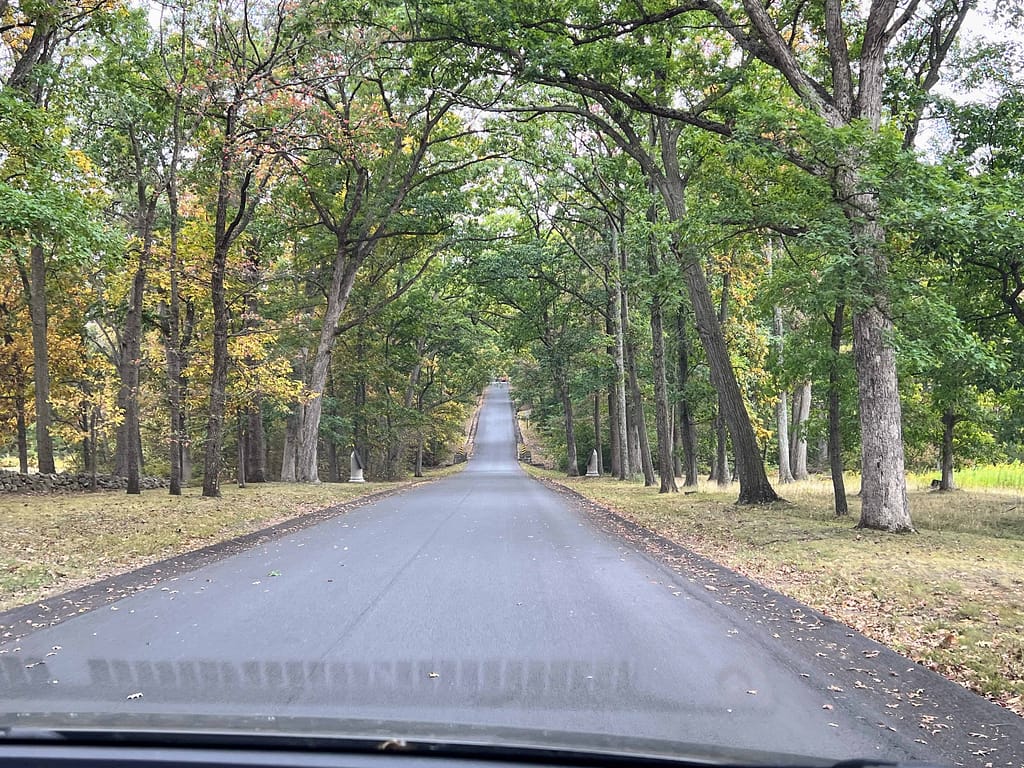 road along Gettysburg battlefield