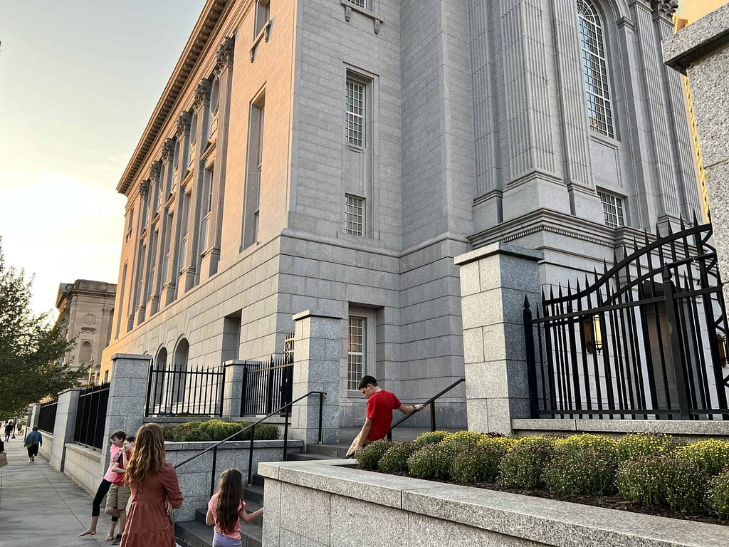 Philadelphia temple