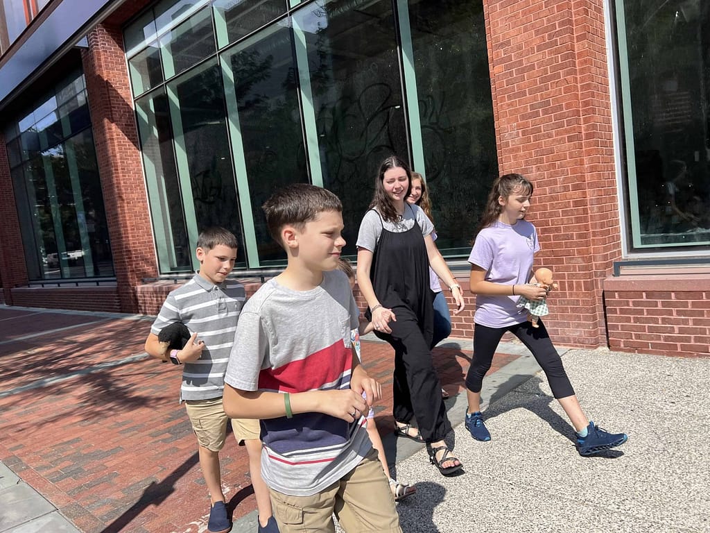 kids walking downtown Philly