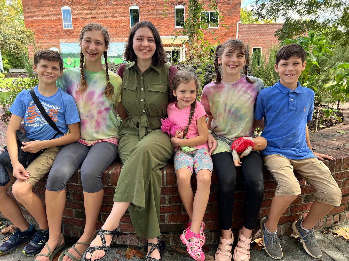 7 kids at Kinston science center