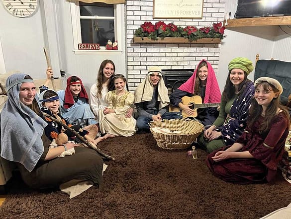 9 children doing the nativity